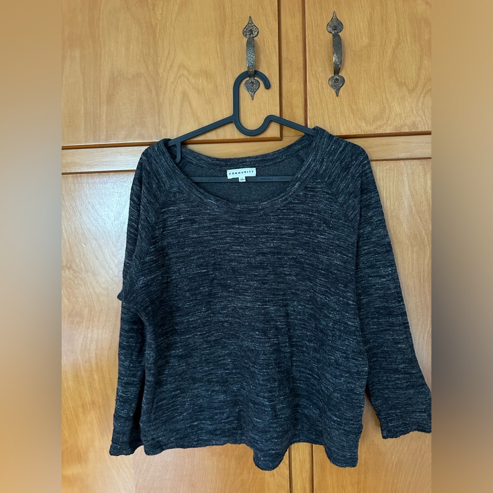 Aritzia Community Cropped Sweater size Small, marl grey
